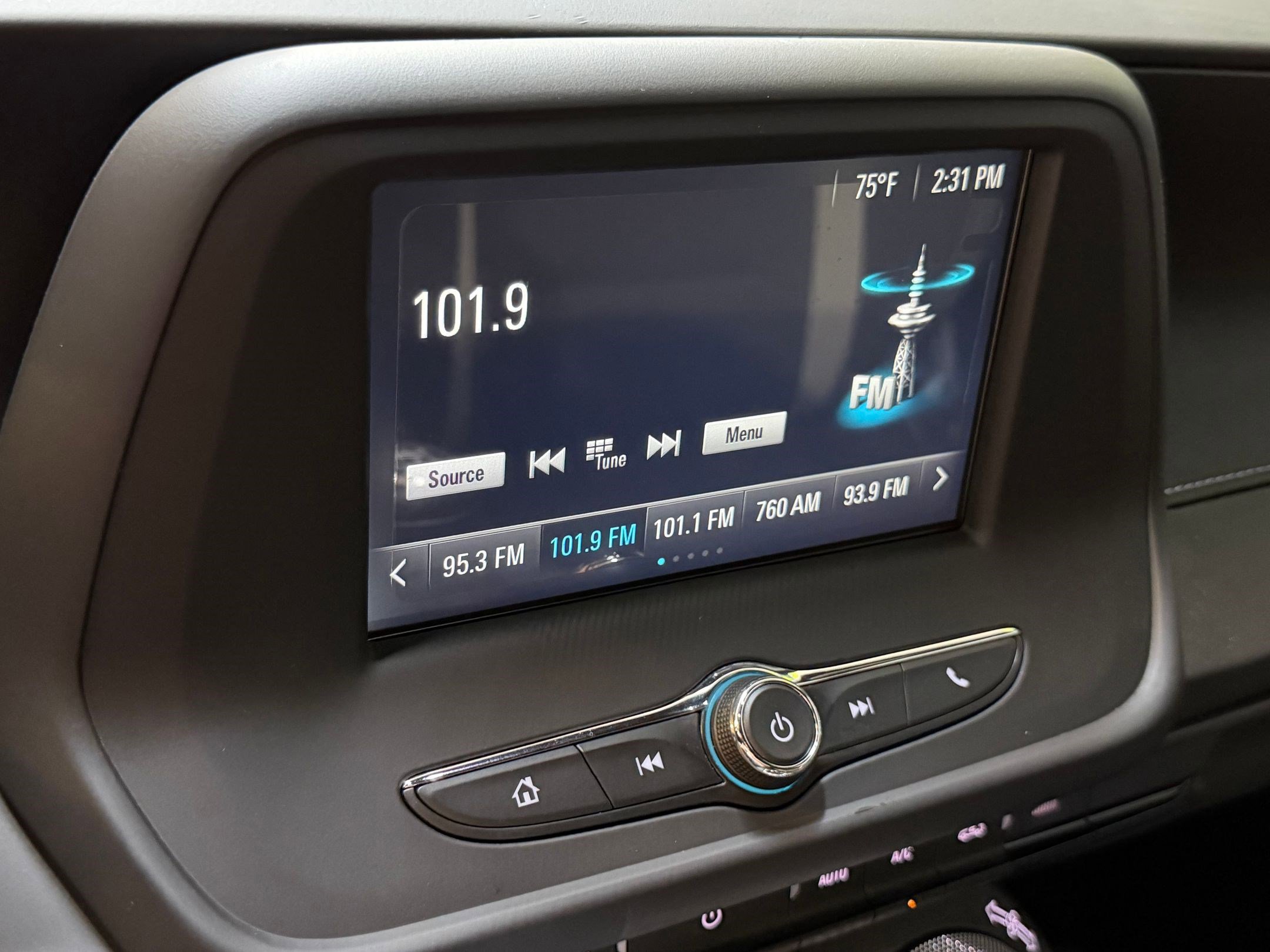 Used 2017 Chevrolet Camaro LT image 27