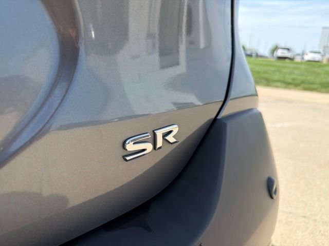 Used 2020 Nissan Kicks SR FWD image 11