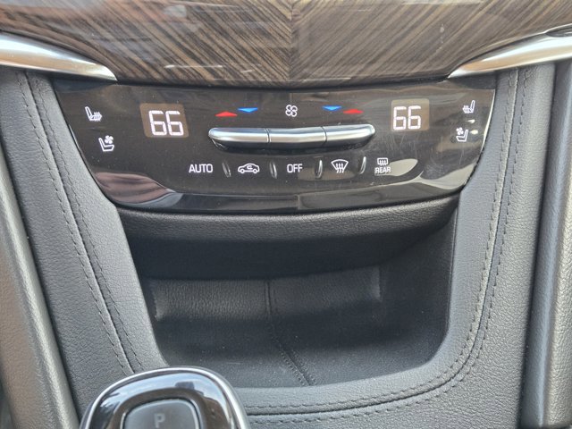 Used 2020 Cadillac XT6 Sport w/ Platinum Package image 29