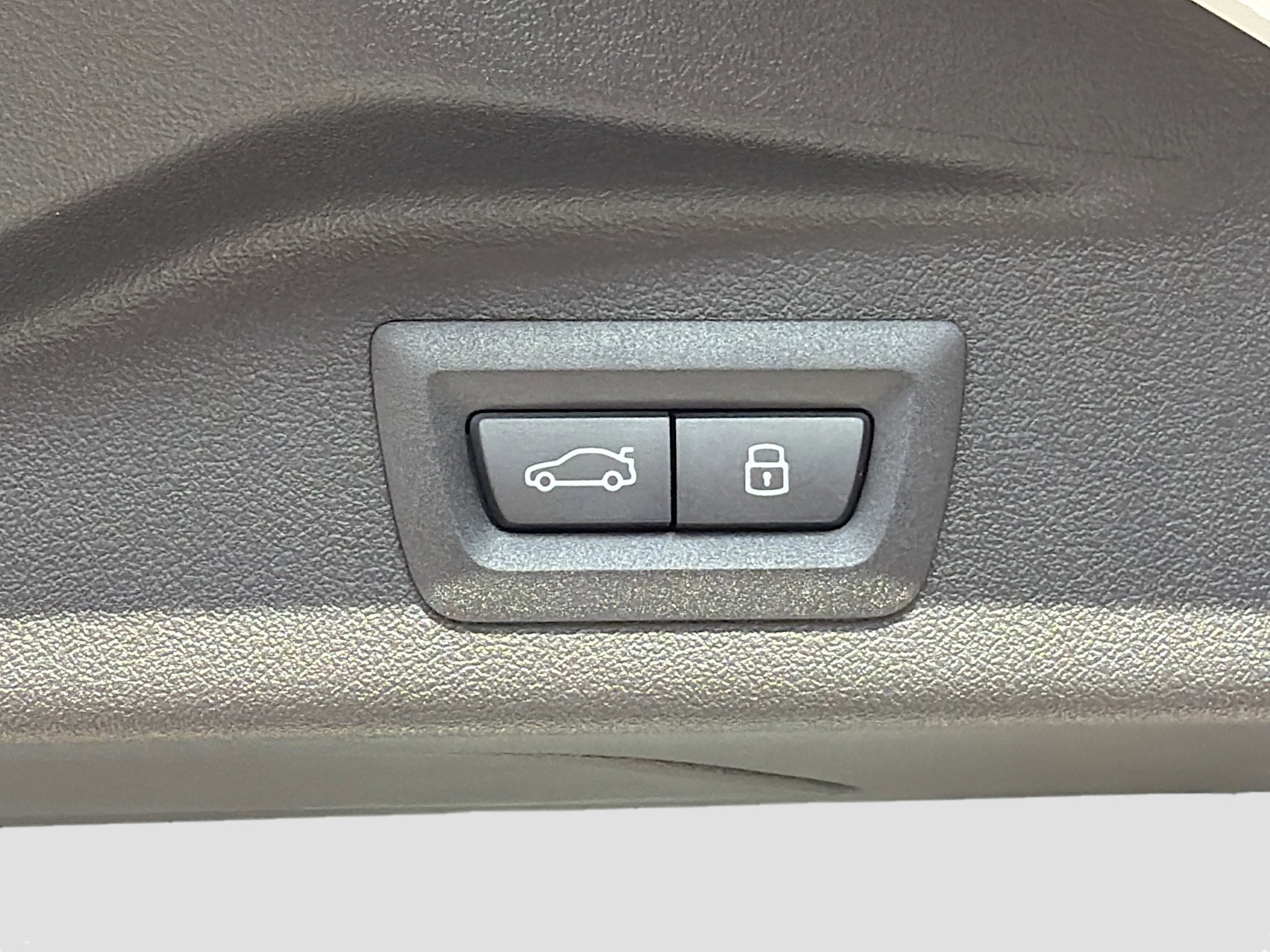 New 2026 BMW X7 xDrive40i w/ Executive Package image 14