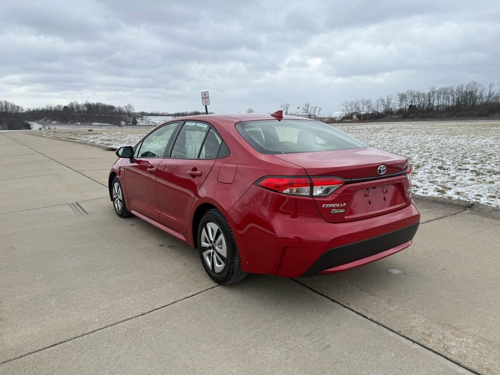 Used 2021 Toyota Corolla LE w/ Carpet Mat Package (TMS) image 7