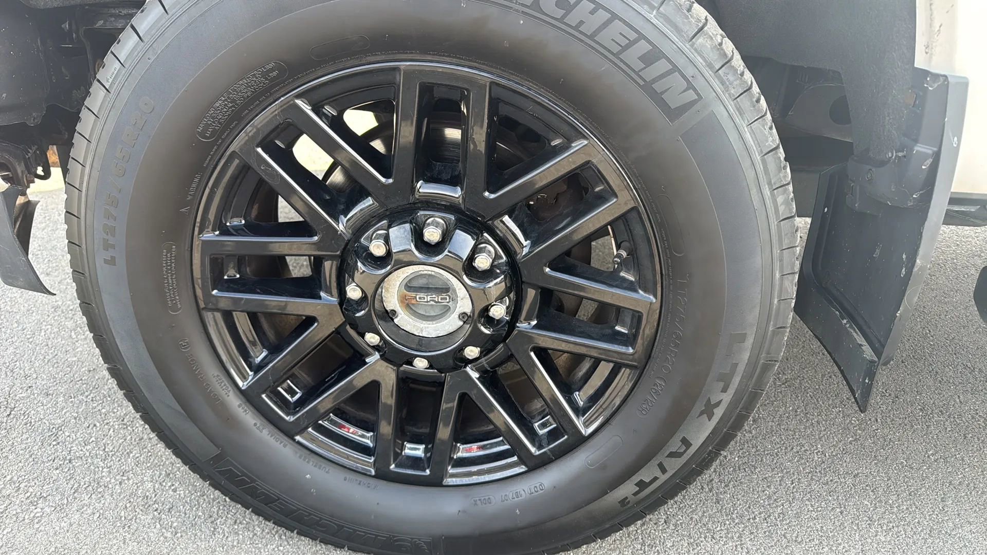 Used 2019 Ford F250 Lariat w/ Lariat Ultimate Package image 11