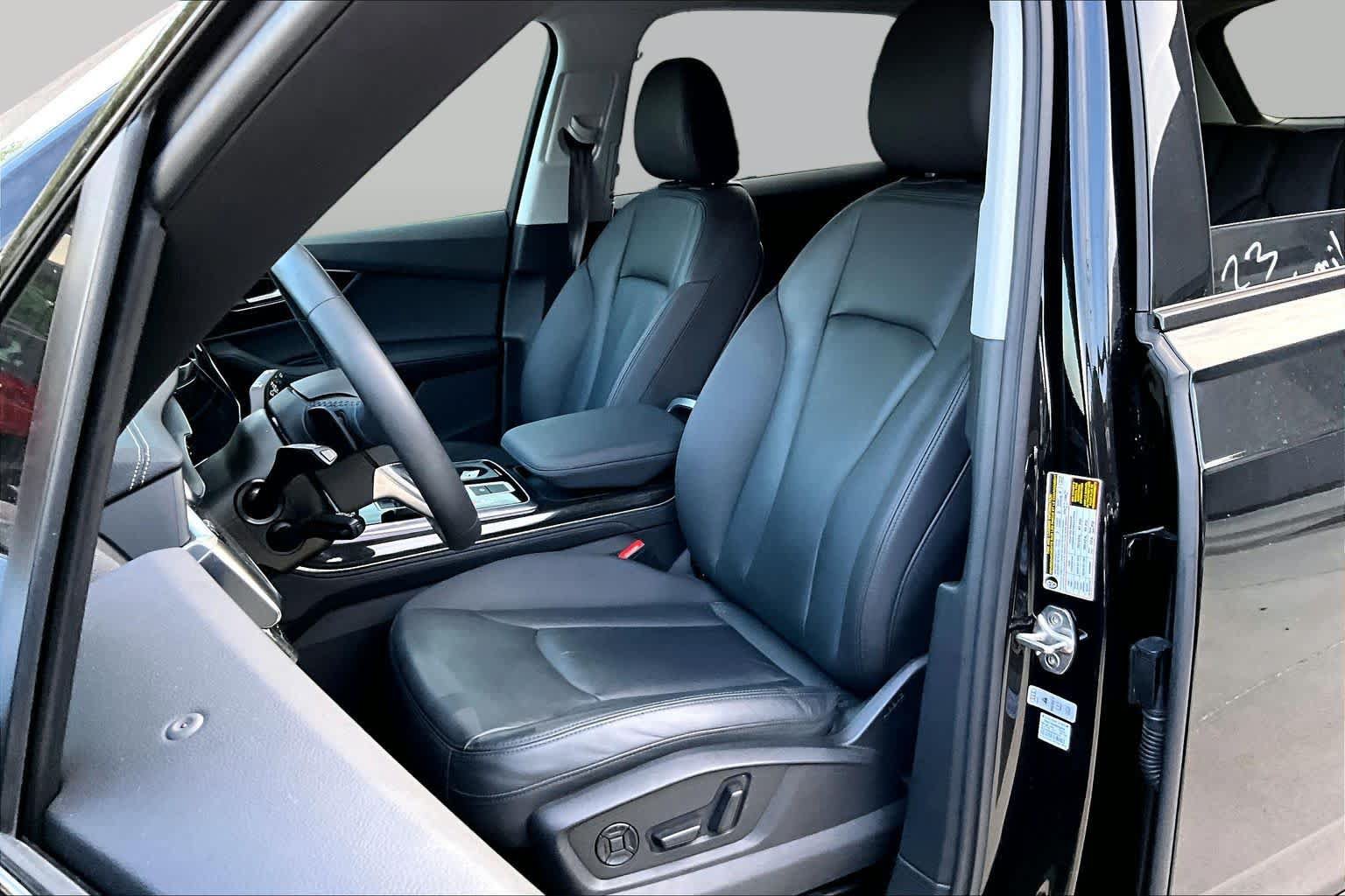Used 2023 Audi Q7 3.0T Premium Plus w/ Premium Plus Package AWD/4WD image 8