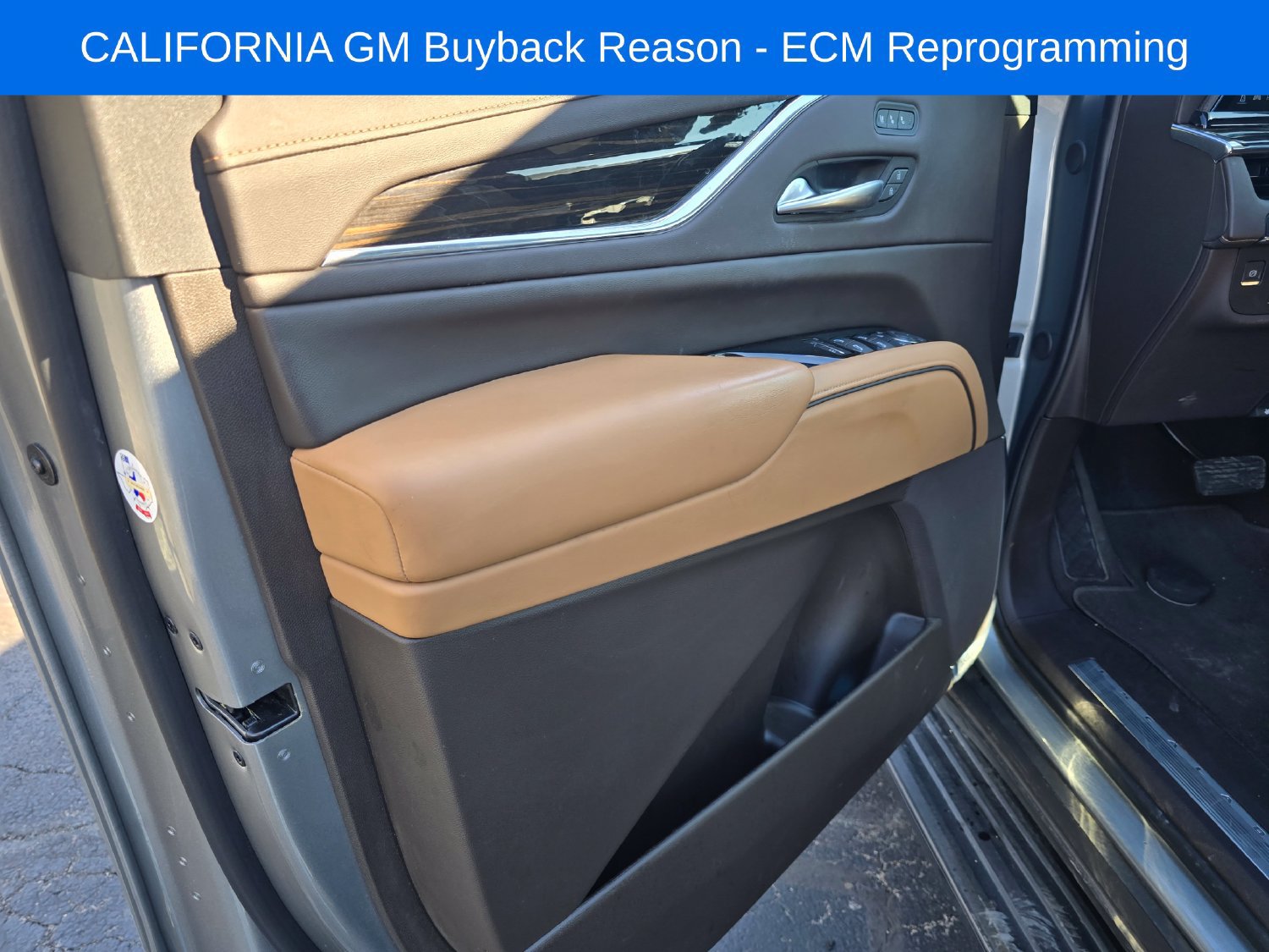Used 2024 Cadillac Escalade Sport w/ Heavy-Duty Trailer Package AWD/4WD image 16