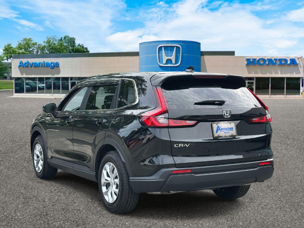 Used 2025 Honda CR-V LX image 4