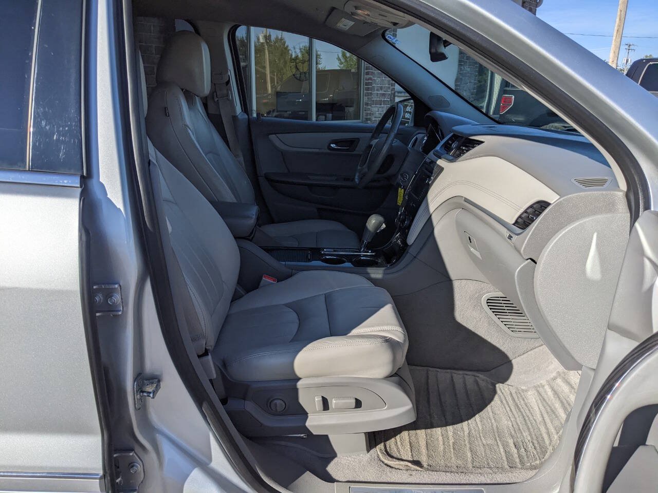 Used 2014 Chevrolet Traverse LTZ AWD/4WD image 14