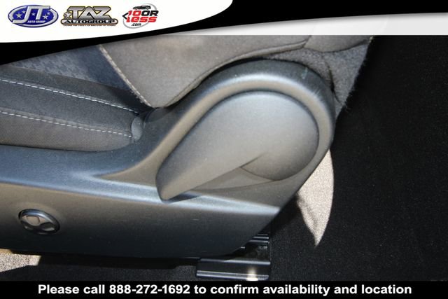 Used 2020 Dodge Challenger SXT w/ Blacktop Package RWD image 11