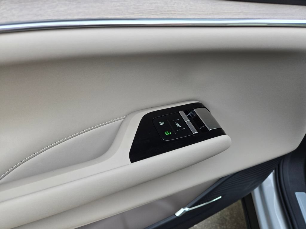 New 2025 Volvo EX90 Ultra AWD/4WD image 23
