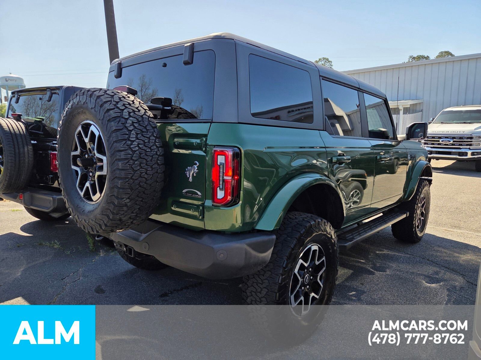 Used 2023 Ford Bronco Outer Banks image 11