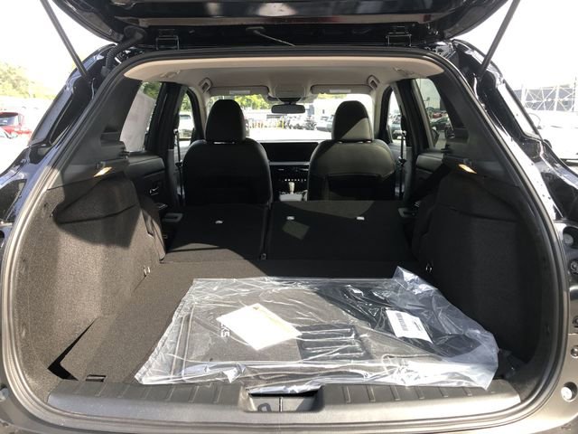 New 2026 Nissan Kicks SR w/ Cold Weather Package image 16