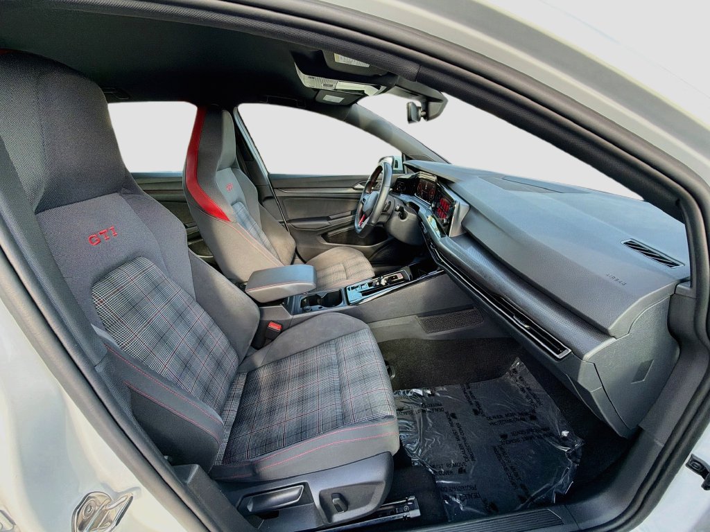 Used 2024 Volkswagen GTI S FWD image 31
