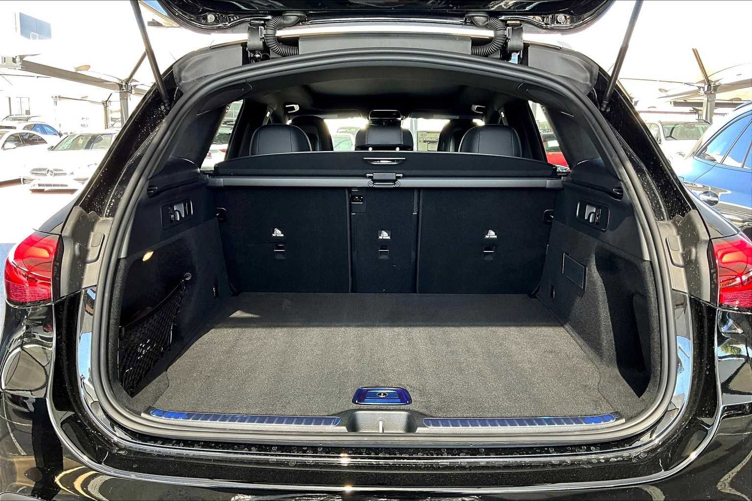 New 2026 Mercedes-Benz GLC 300 image 14