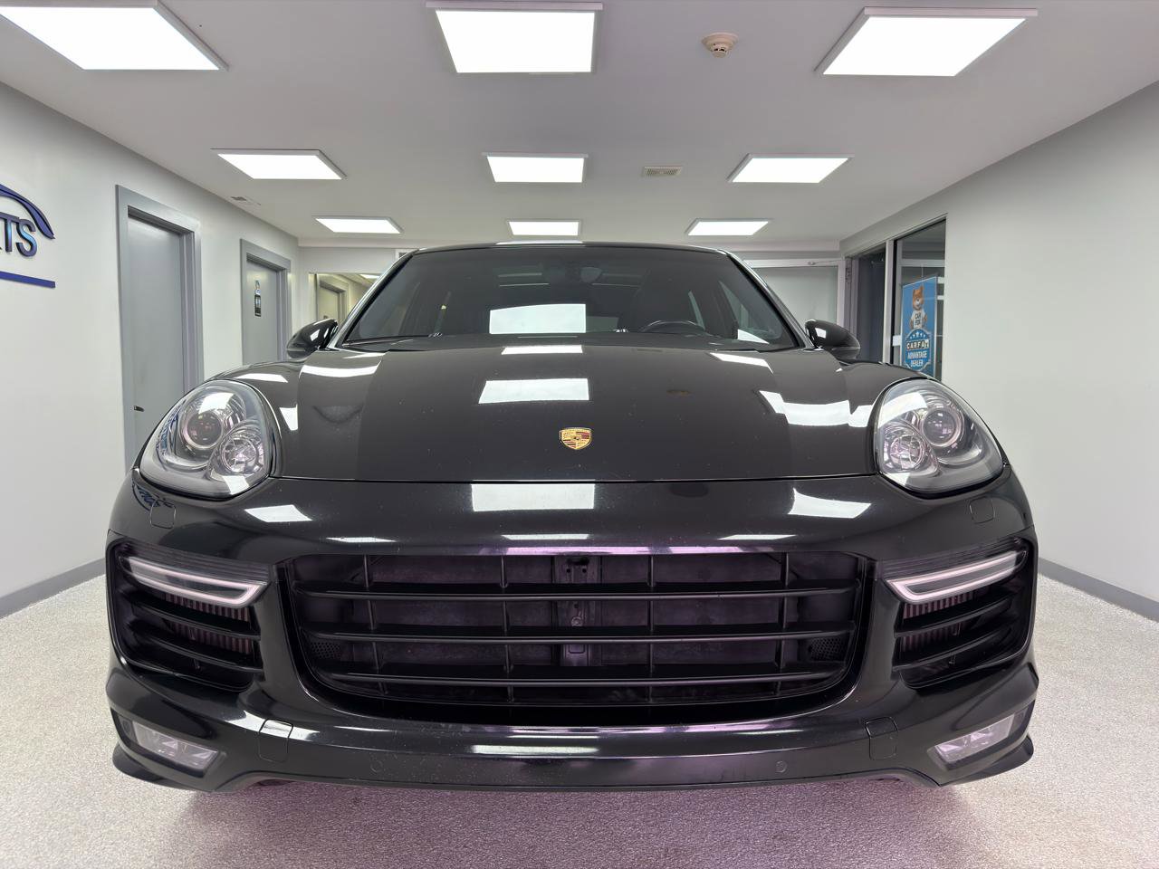 Used 2017 Porsche Cayenne GTS AWD/4WD image 6