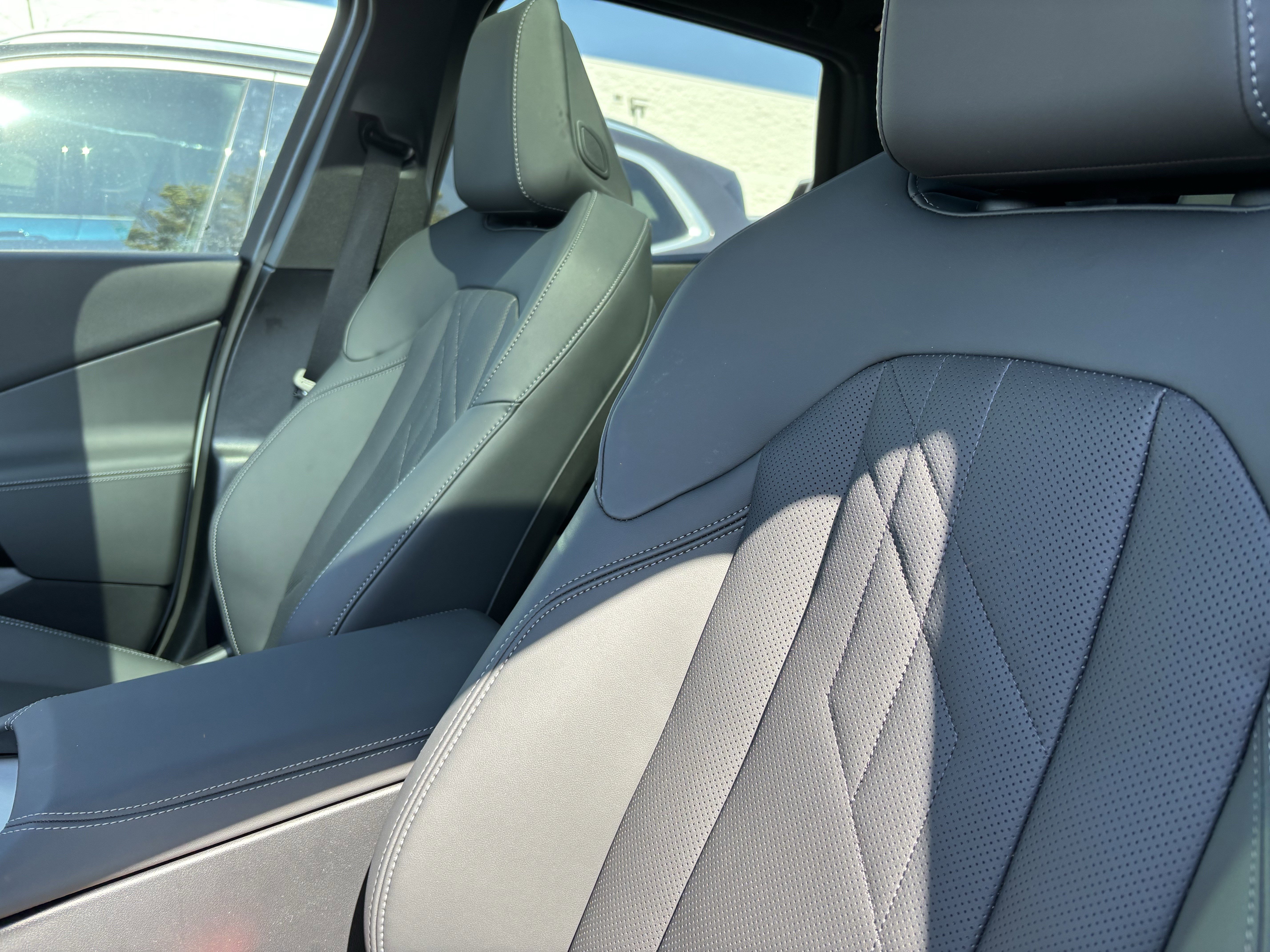 Used 2026 BMW X3 xDrive30 w/ Premium Package image 17