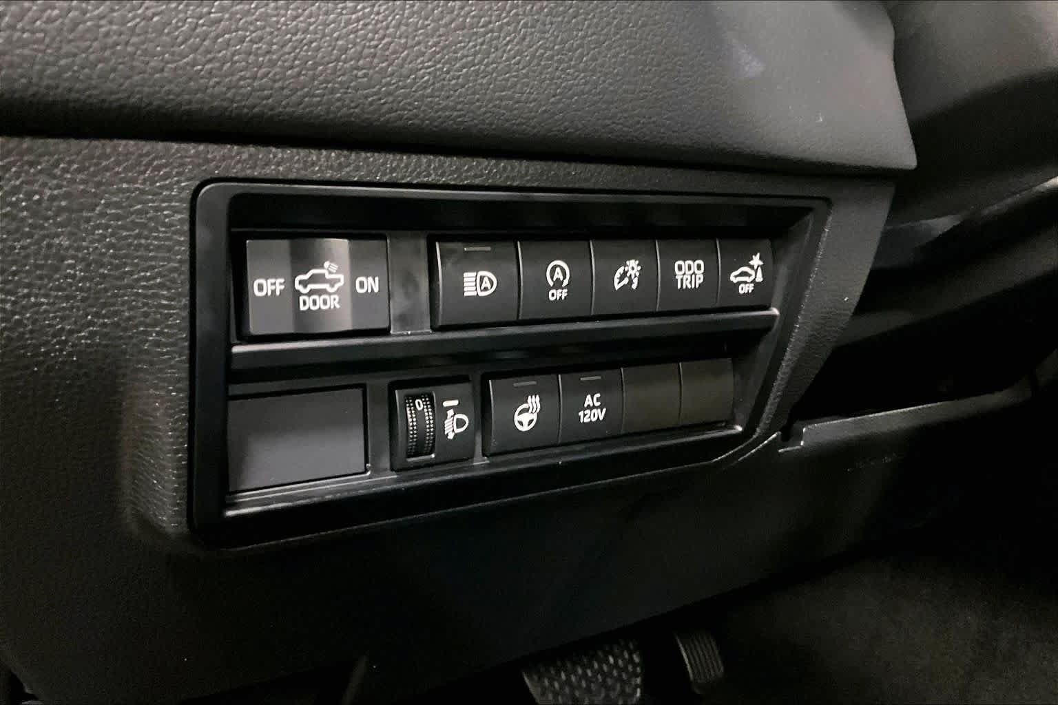 Used 2023 Toyota Tundra Limited w/ Power Package AWD/4WD image 33