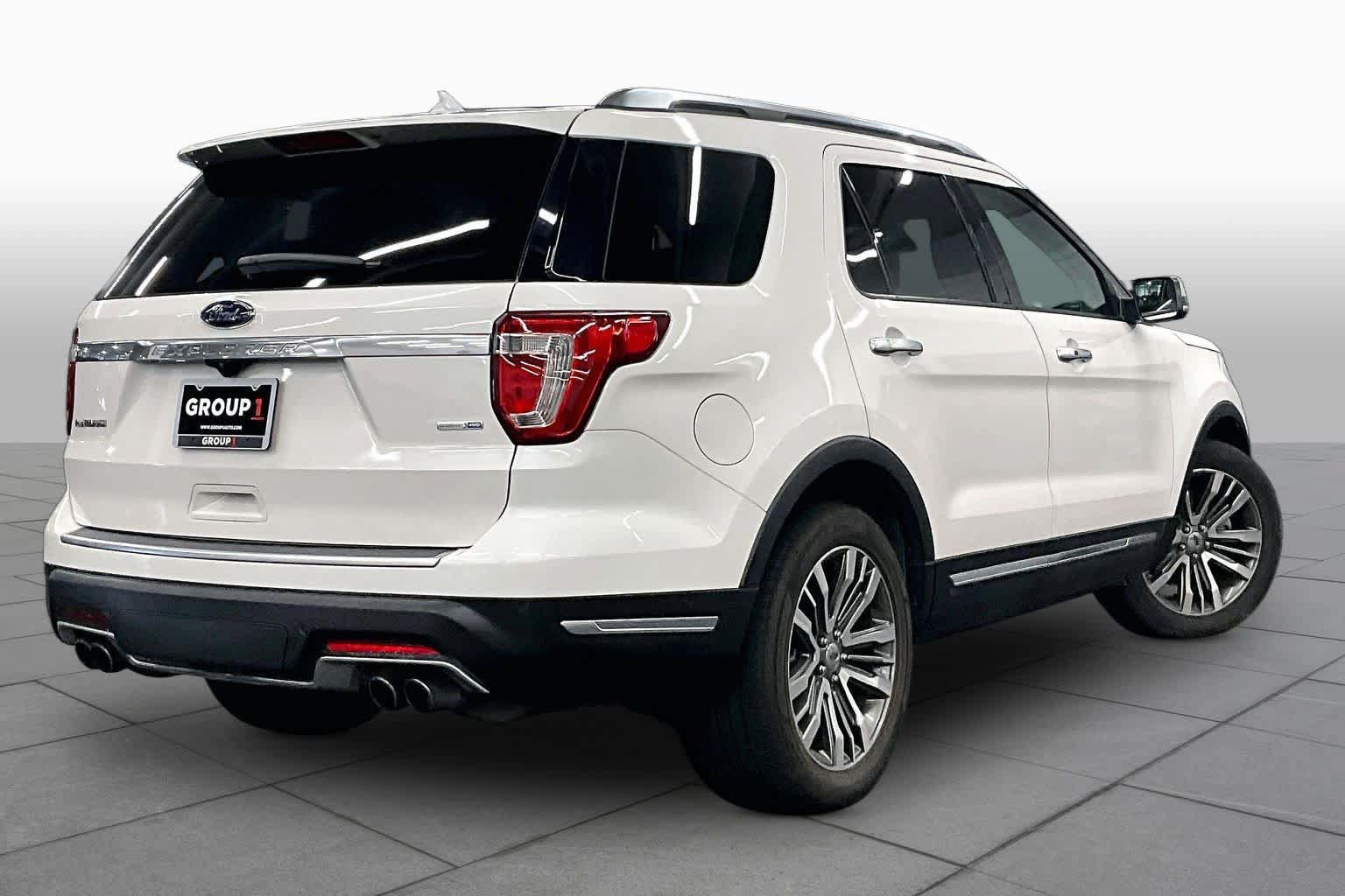 Used 2018 Ford Explorer Platinum AWD/4WD image 12