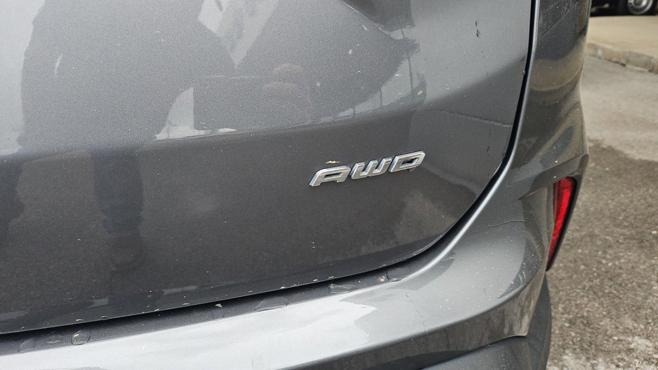 Used 2024 Ford Edge Titanium image 11