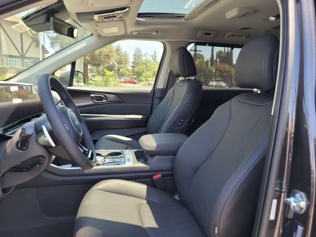 New 2026 Kia Carnival SX FWD image 8