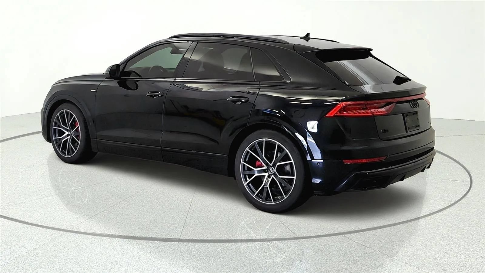 Used 2022 Audi Q8 Prestige AWD/4WD image 4