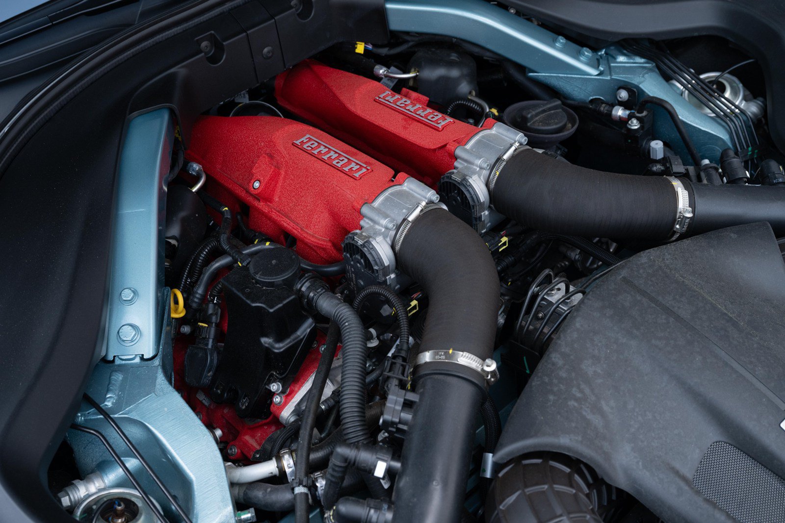 Used 2024 Ferrari Roma Spider RWD image 14