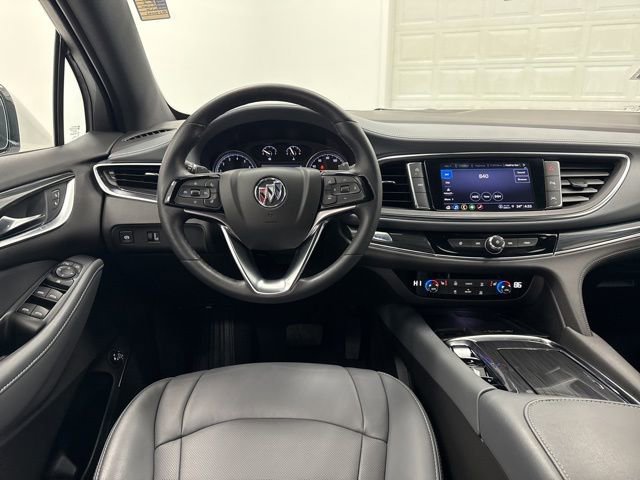 Used 2023 Buick Enclave Essence image 20