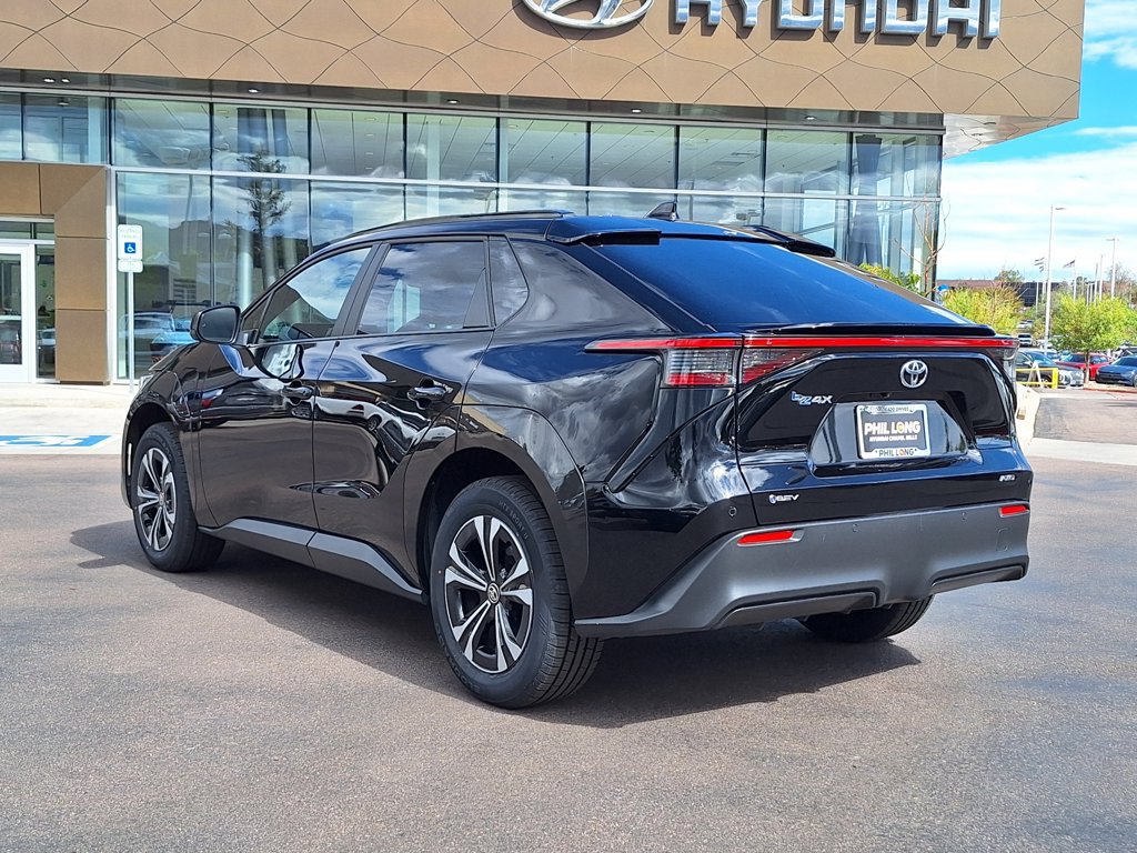 Used 2024 Toyota bZ4X AWD w/ Weather Package image 5
