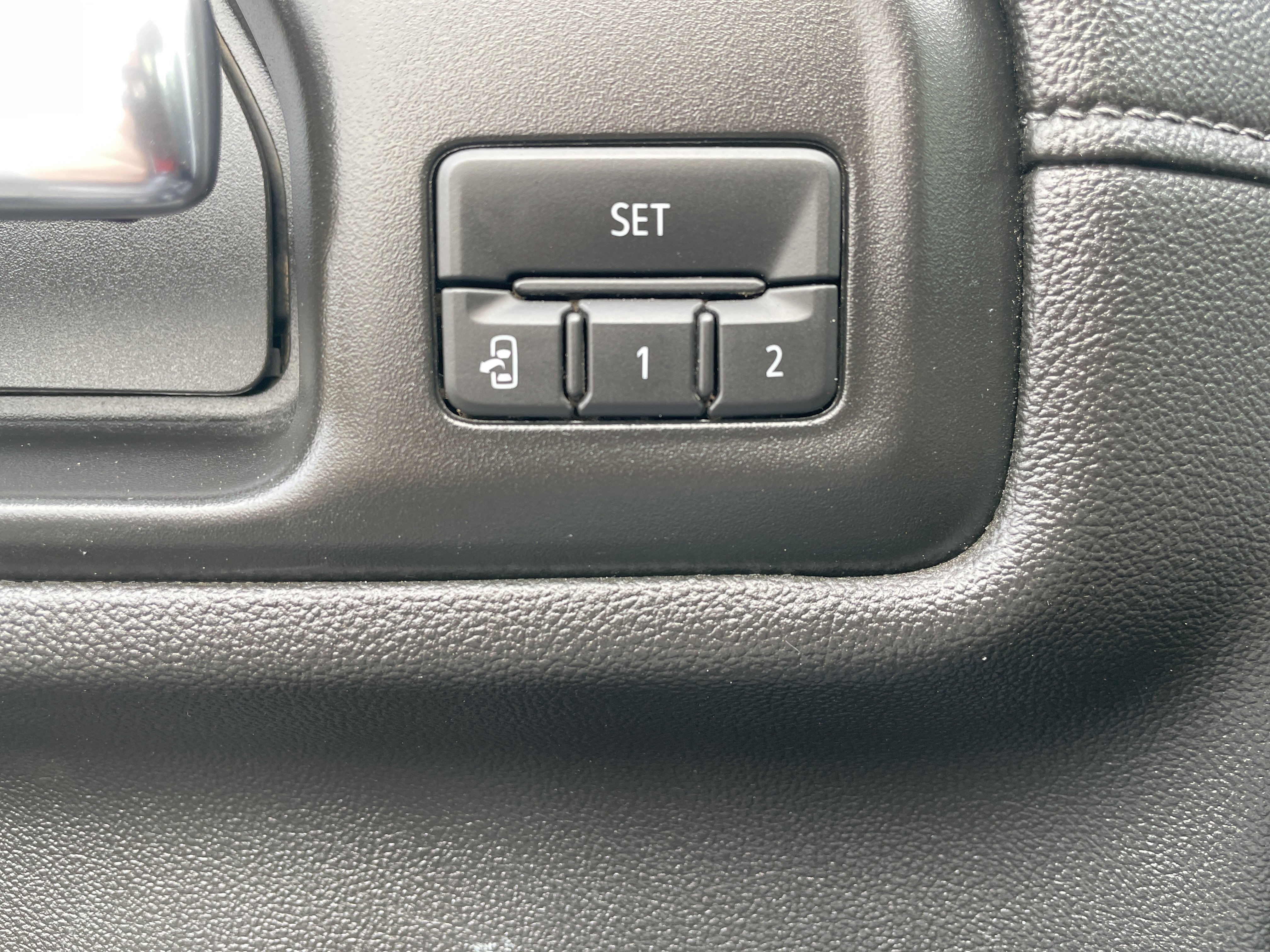 Used 2021 Chevrolet Silverado 3500 LTZ w/ LTZ Premium Package AWD/4WD image 31