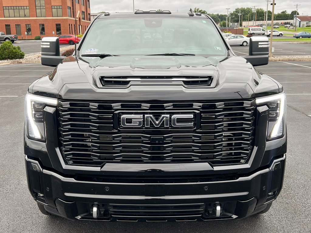 Used 2024 GMC Sierra 3500 Denali Ultimate image 17