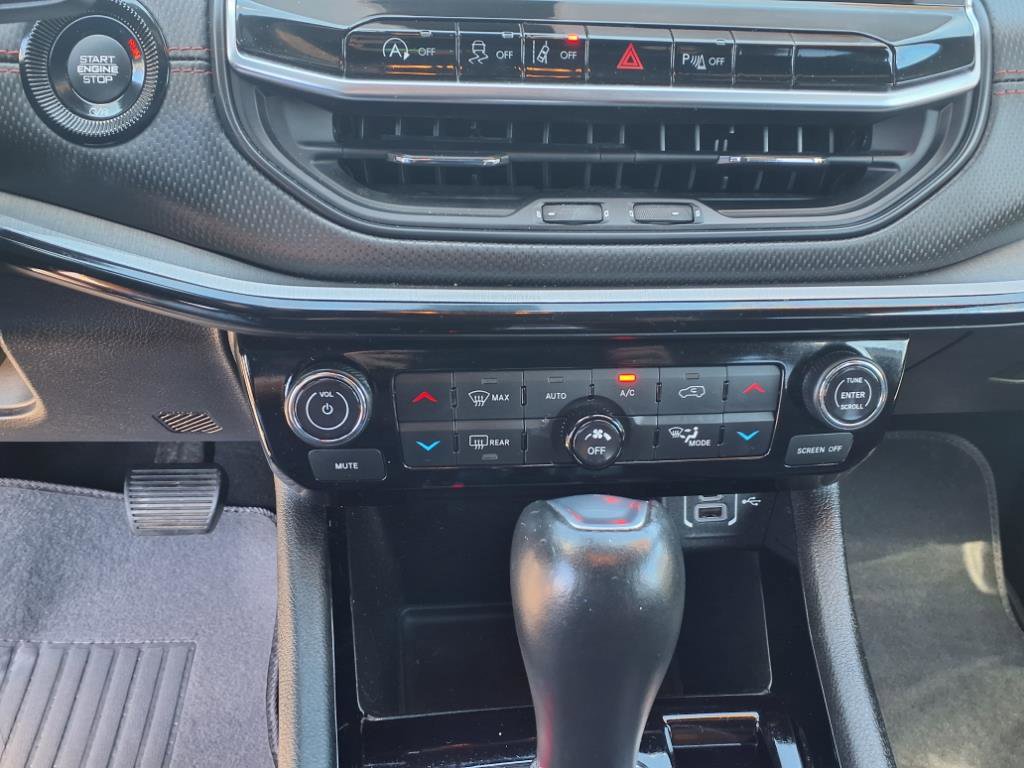 Used 2023 Jeep Compass Trailhawk image 19