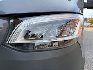 Used 2021 Mercedes-Benz Sprinter 2500 image 23