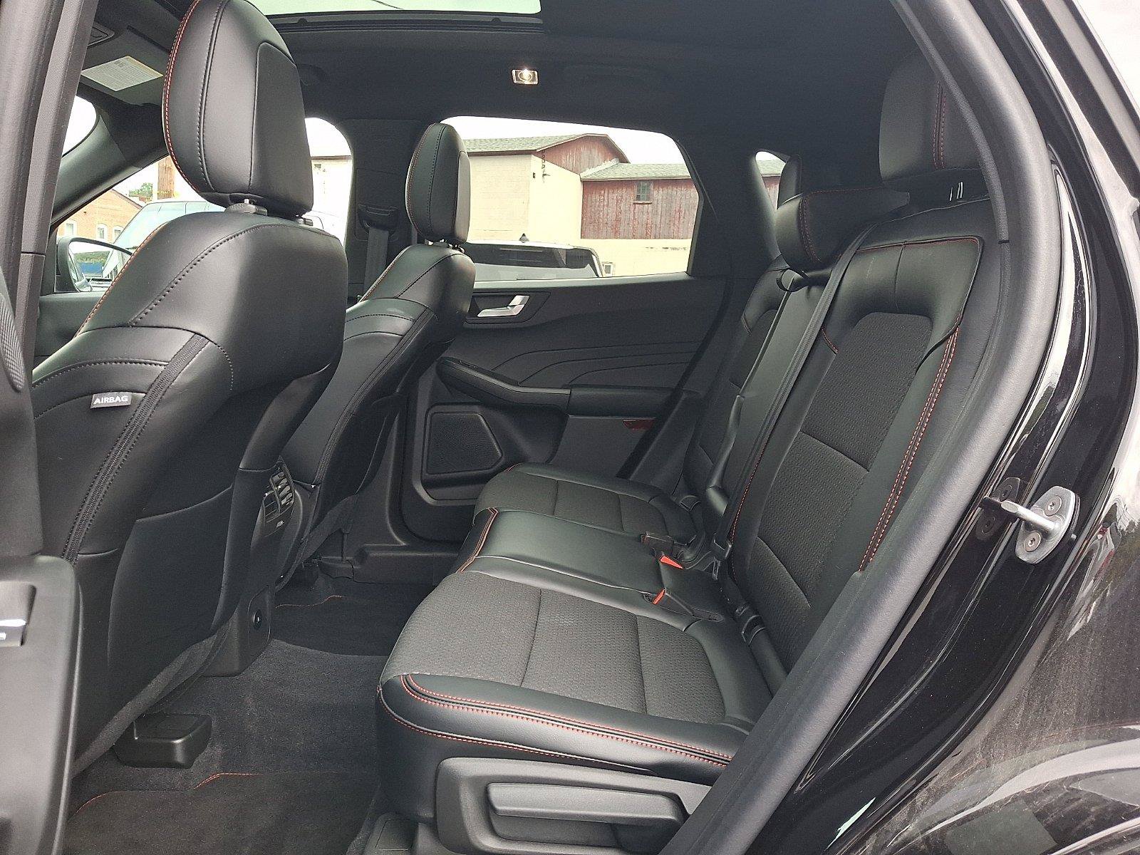 Used 2023 Ford Escape ST-Line Select w/ Tech Pack #2 AWD/4WD image 10