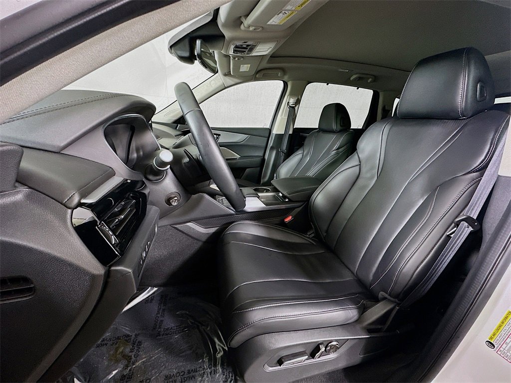 Used 2023 Acura MDX SH-AWD w/ Technology Package image 16