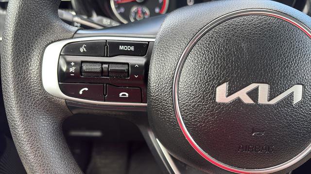 Used 2024 Kia K5 LXS image 27
