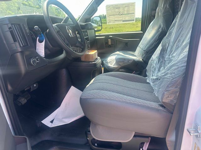 New 2025 Chevrolet Express 3500 Work Van w/ Driver Convenience Package image 8