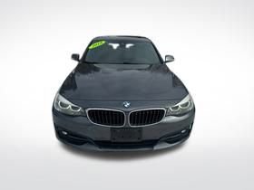 Used 2018 BMW 330i Gran Turismo xDrive image 3