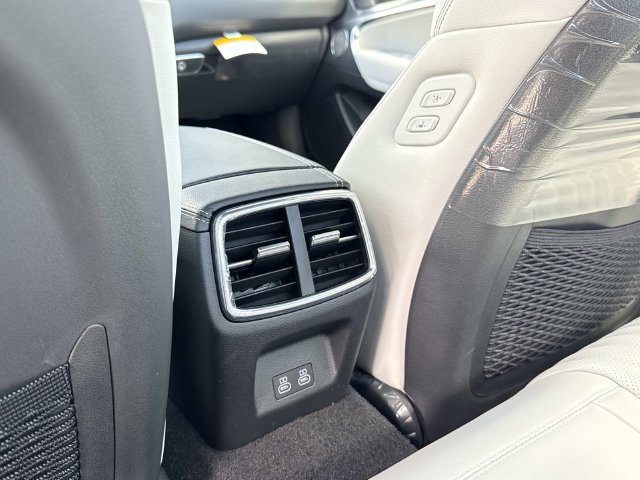 New 2027 Genesis G70 2.5T RWD image 13