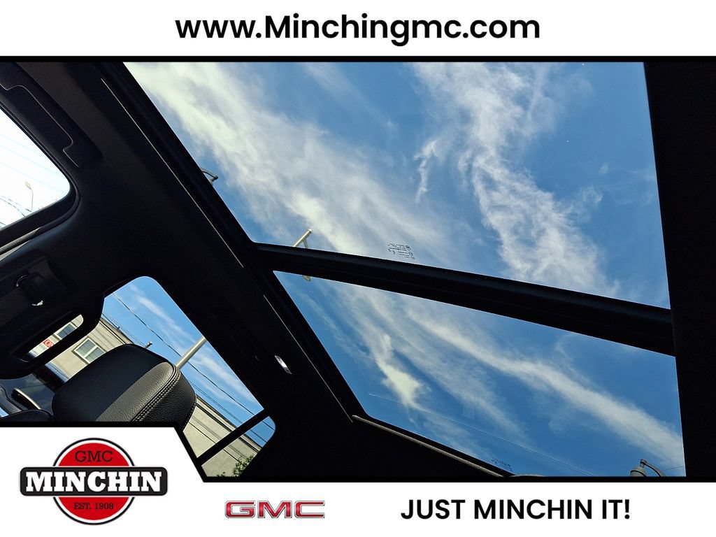 Used 2023 GMC Yukon Denali AWD/4WD image 16