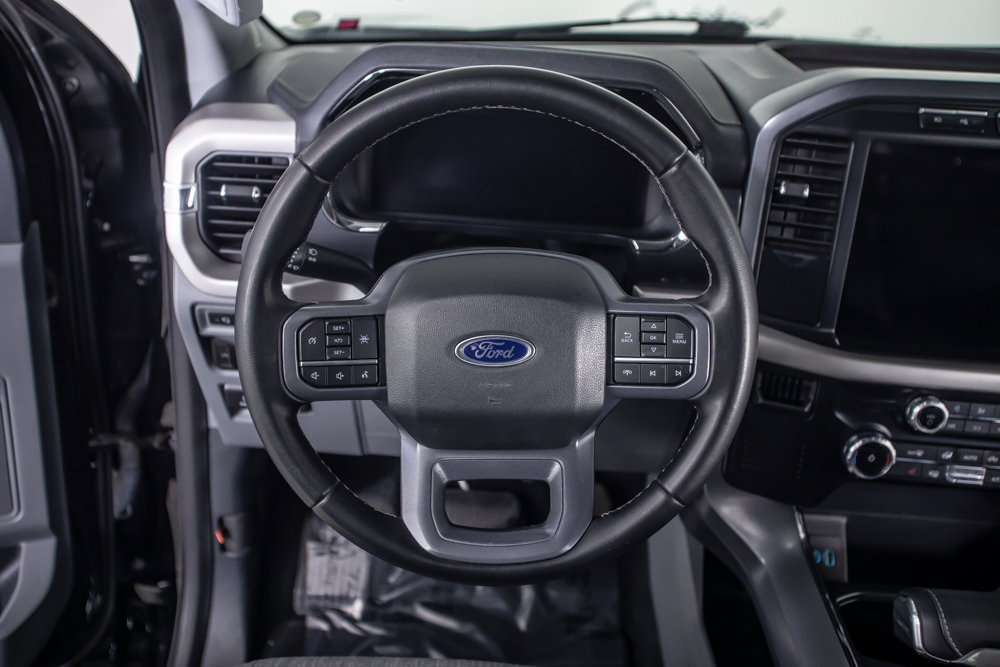 Used 2023 Ford F150 Lightning XLT AWD/4WD image 21