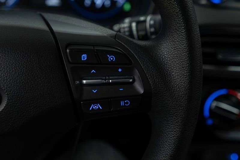 Used 2023 Hyundai Kona SEL image 23