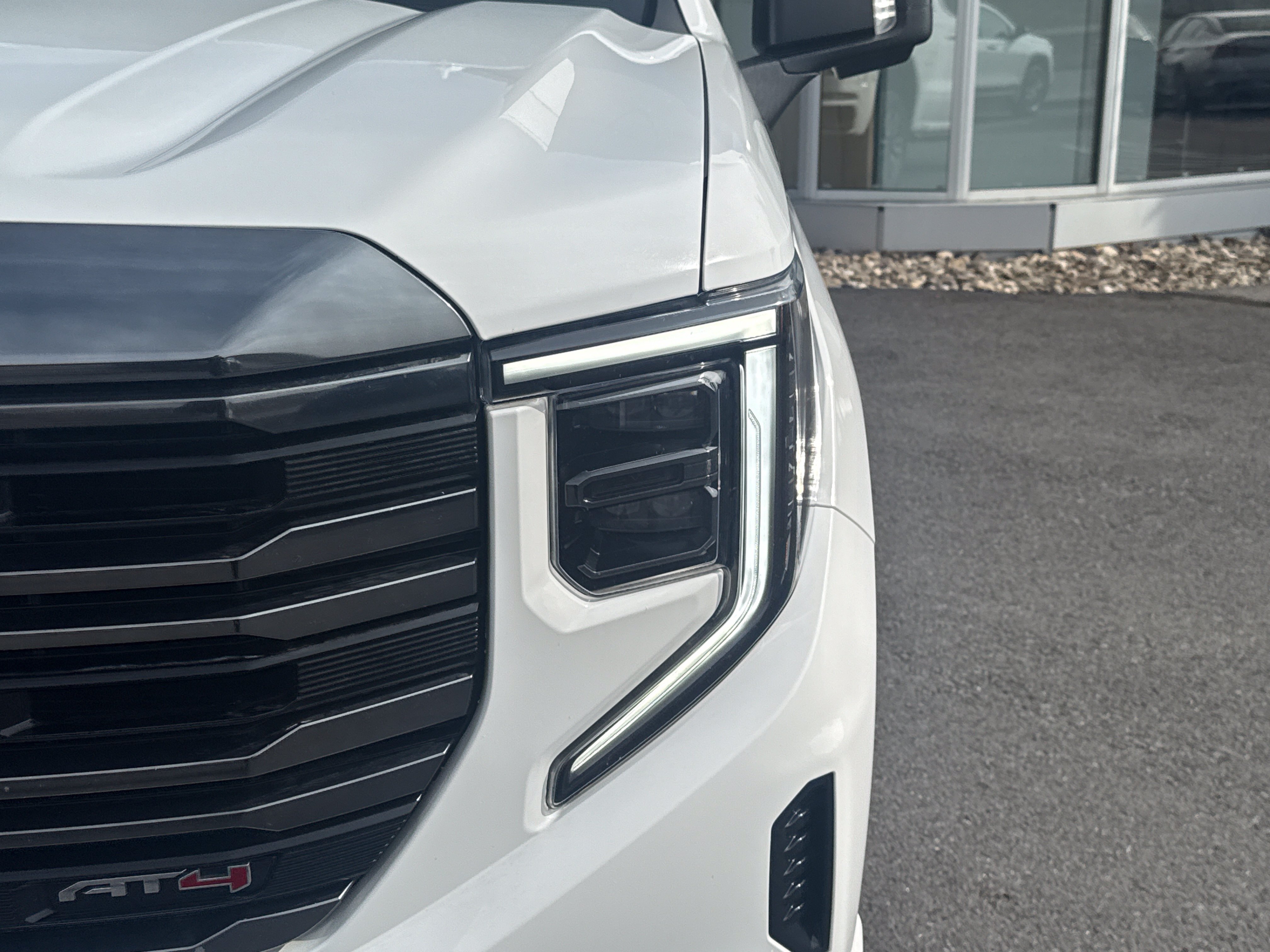 Used 2023 GMC Sierra 1500 AT4 AWD/4WD image 9