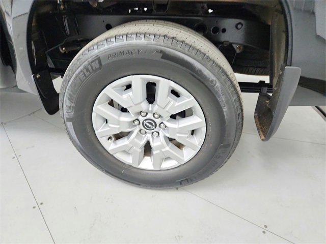 Used 2022 Nissan Frontier SV w/ Graphics Package image 40