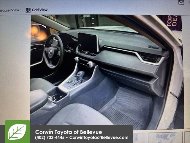 Used 2025 Toyota RAV4 XLE image 16