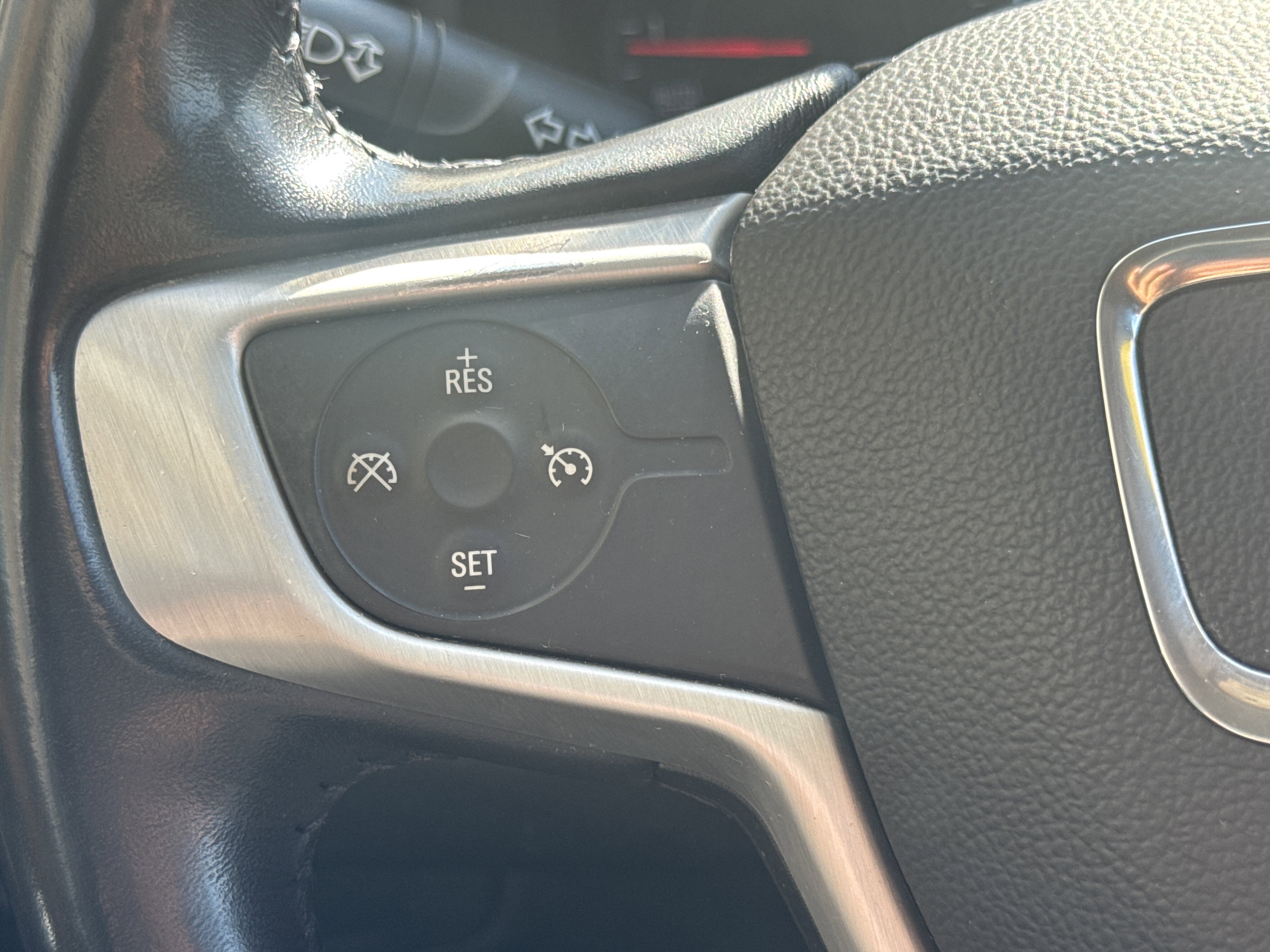 Used 2019 GMC Terrain SLE w/ Driver Convenience Package image 17