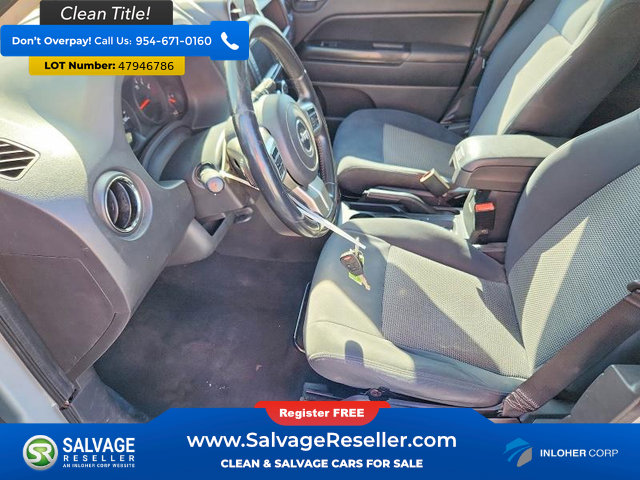 Used 2011 Jeep Compass Latitude w/ Sun/Sound Group image 9