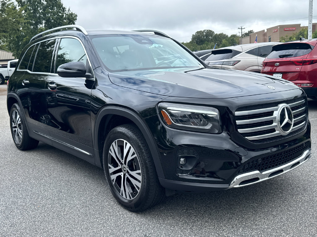 Used 2024 Mercedes-Benz GLB 250 image 3