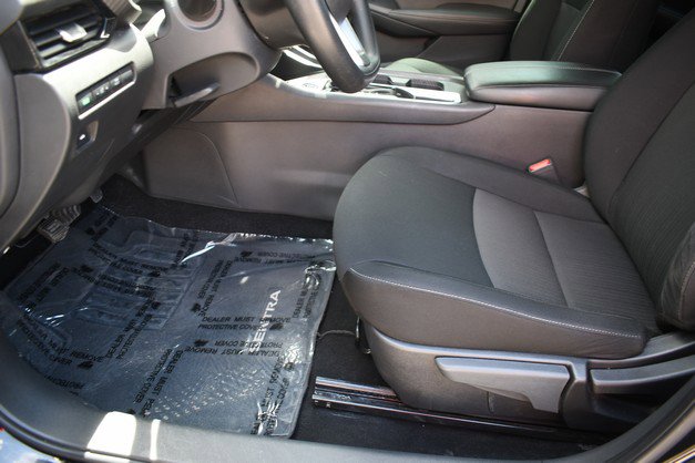 Used 2023 Nissan Sentra SV FWD image 15