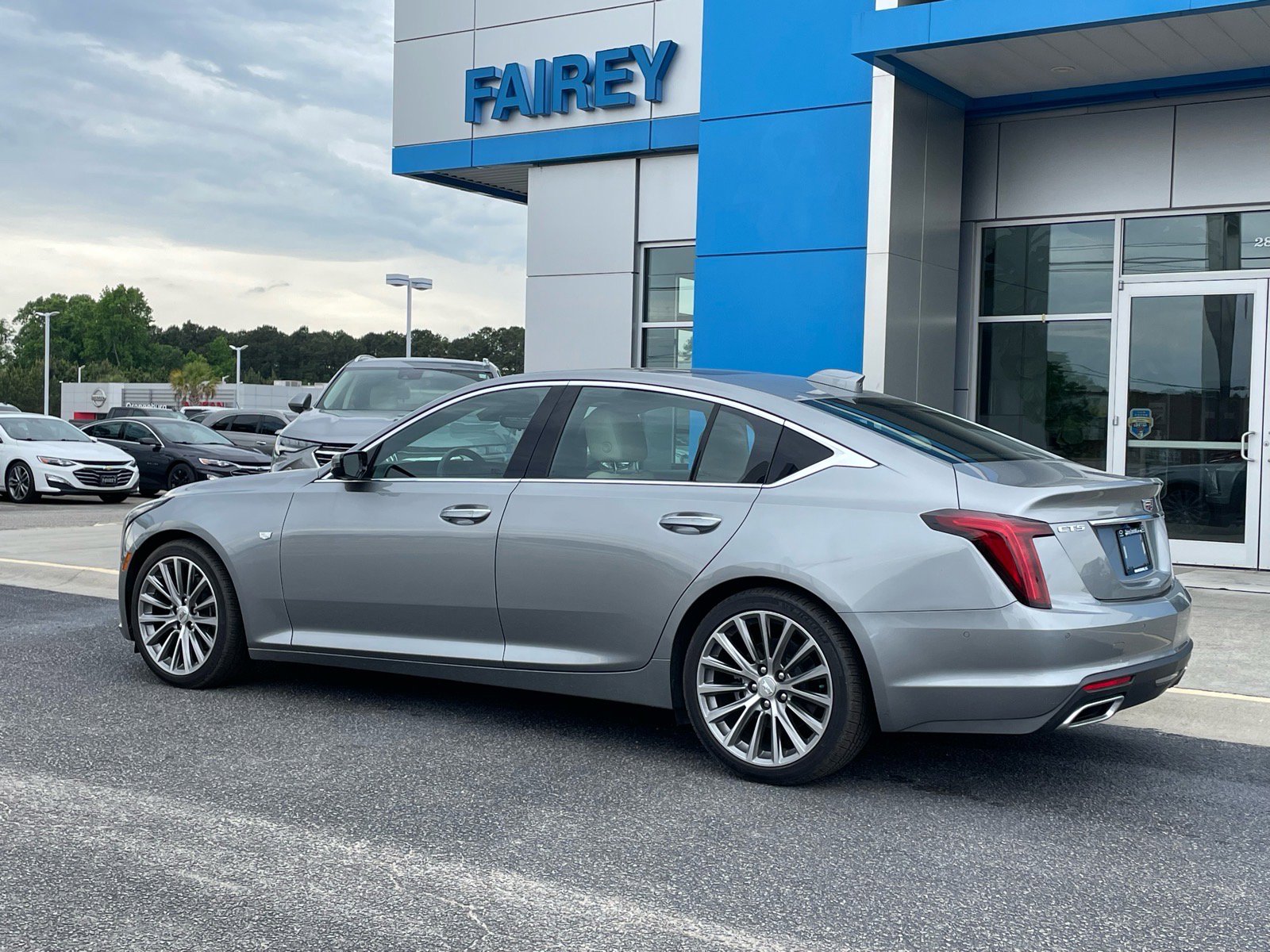 Used 2025 Cadillac CT5 Premium Luxury RWD image 3