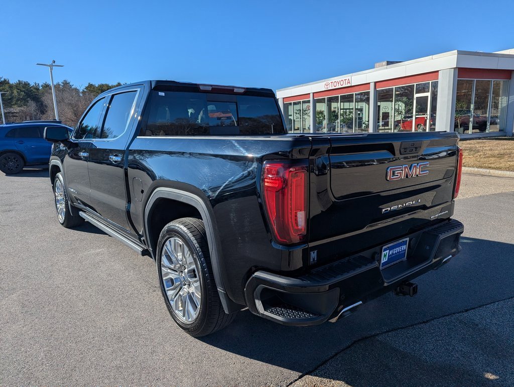 Used 2022 GMC Sierra 1500 Denali w/ Denali Premium Package image 3