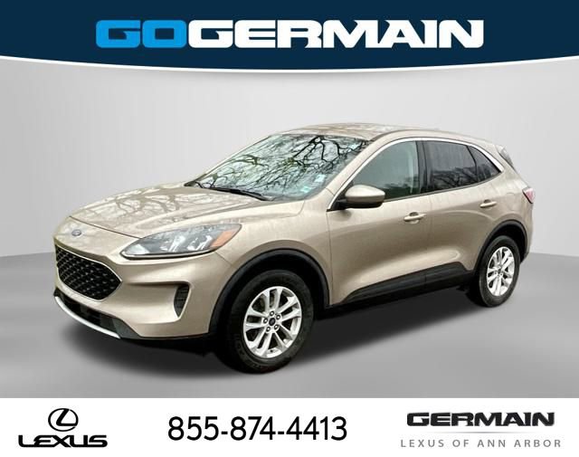 Used 2020 Ford Escape SE image 1