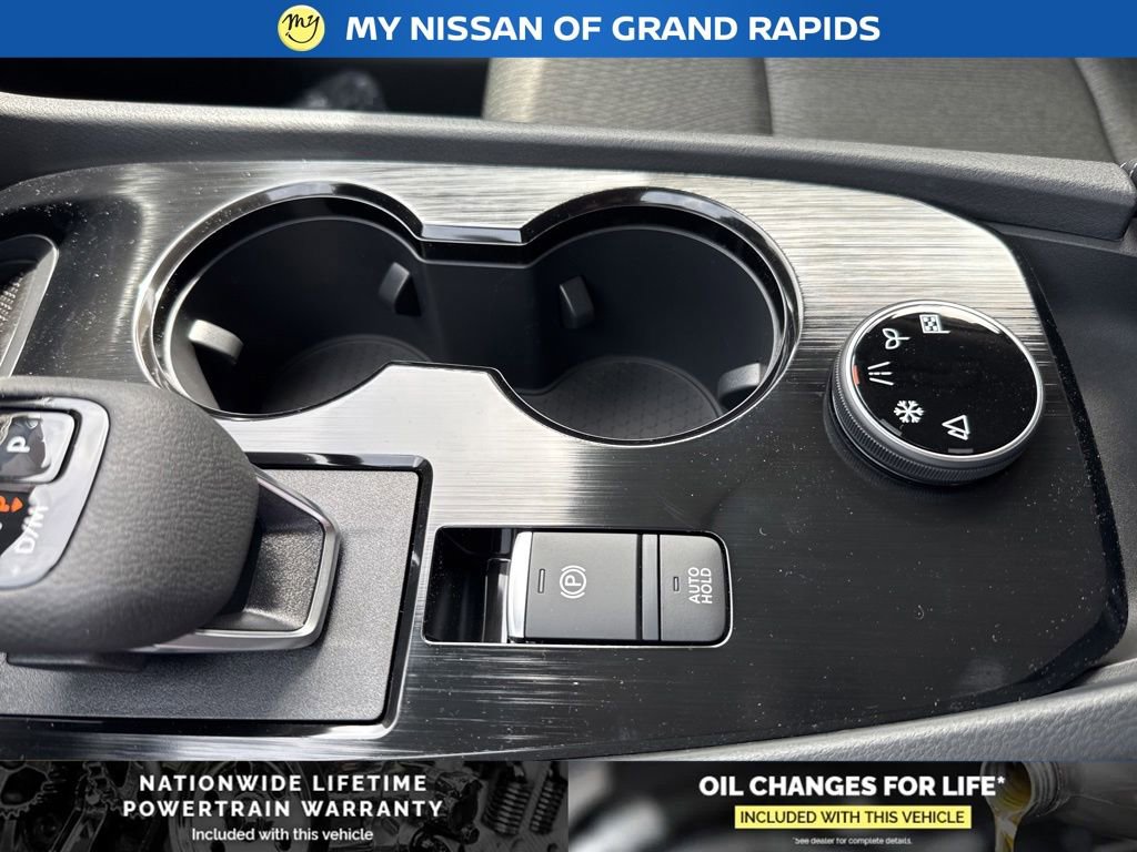 New 2026 Nissan Rogue SV w/ Cold Weather Package AWD/4WD image 15